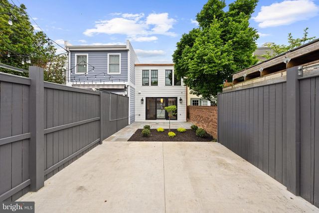 533 6TH ST SE, Washington, DC 20003