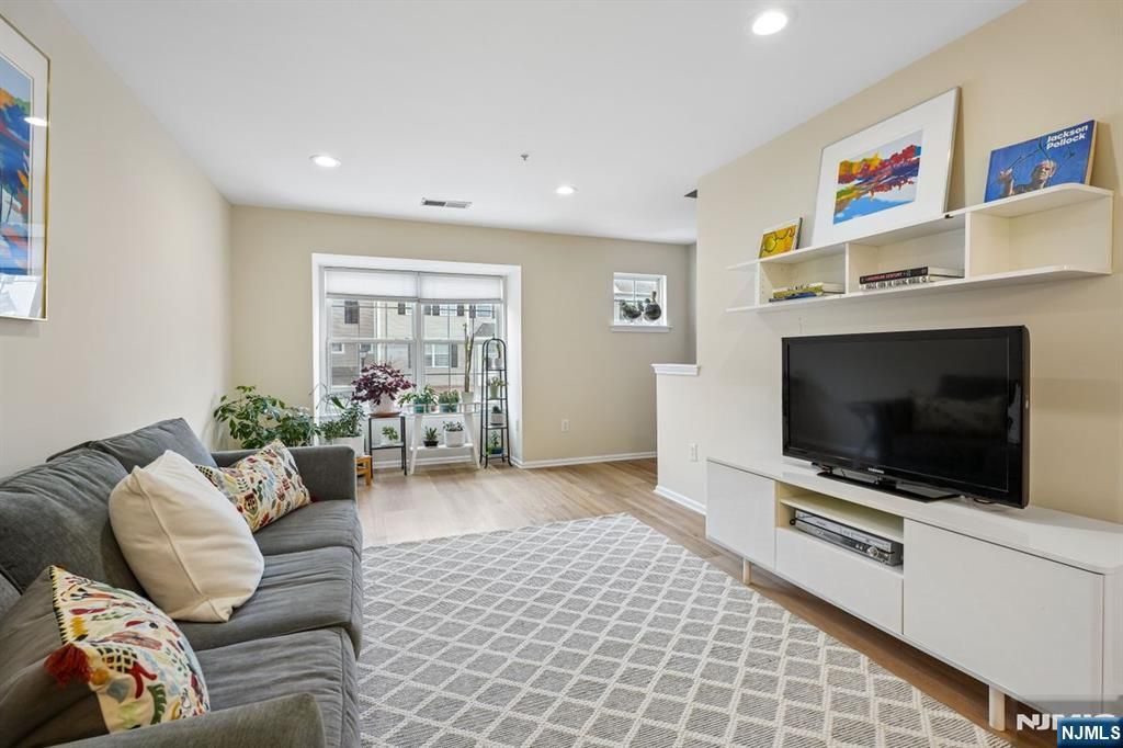 55 Greenbrook Drive, Bloomfield, NJ 07003