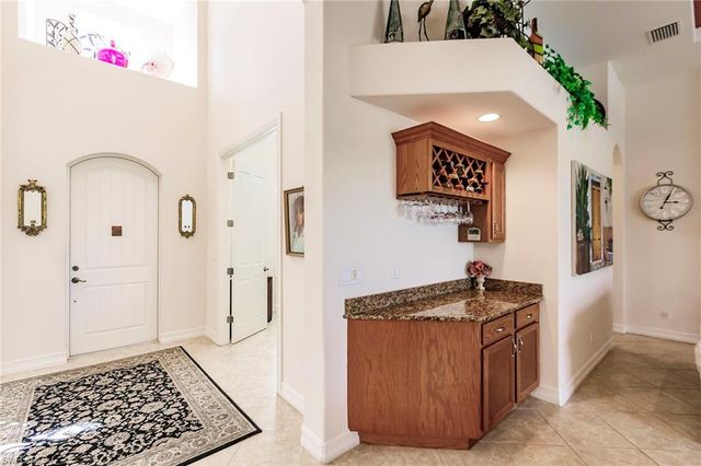 7684 Cottesmore DR, Naples, FL 34113