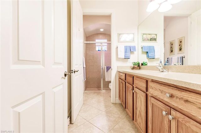 7684 Cottesmore DR, Naples, FL 34113