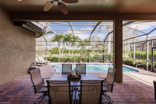 7684 Cottesmore DR, Naples, FL 34113