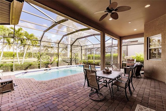 7684 Cottesmore DR, Naples, FL 34113