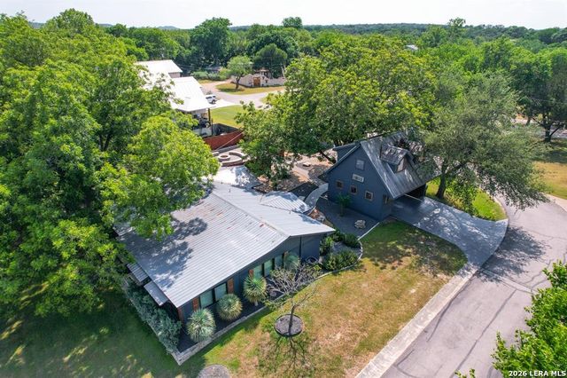 810 RIVER RD, Wimberley, TX 78676