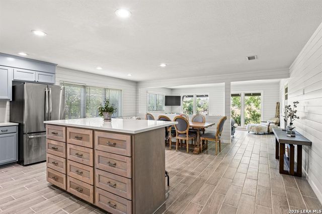 810 RIVER RD, Wimberley, TX 78676