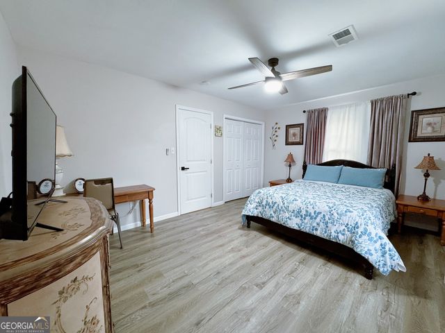 10 Gum Branch Circle, Hartwell, GA 30643