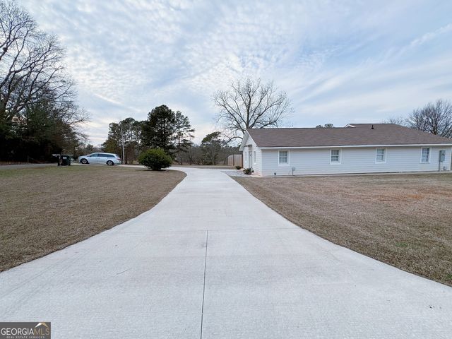 10 Gum Branch Circle, Hartwell, GA 30643