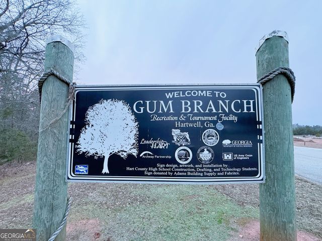 10 Gum Branch Circle, Hartwell, GA 30643