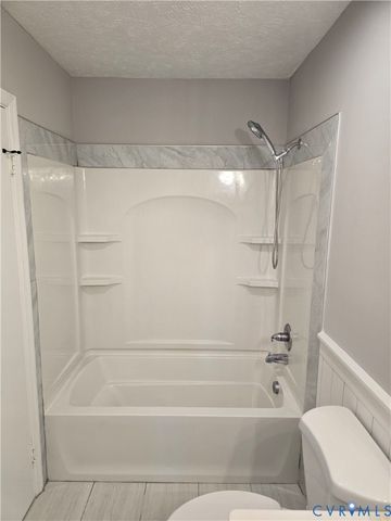 419 Airycrest Dr, Henrico, VA 23075