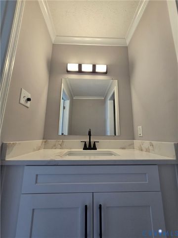 419 Airycrest Dr, Henrico, VA 23075