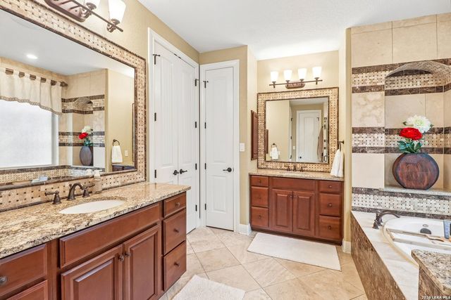 28718 Front Gate, Boerne, TX 78015