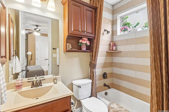 28718 Front Gate, Boerne, TX 78015