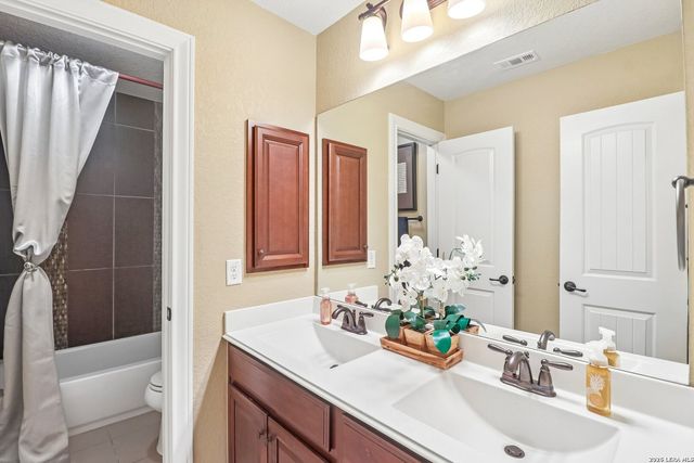 28718 Front Gate, Boerne, TX 78015