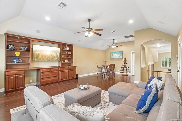 28718 Front Gate, Boerne, TX 78015