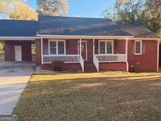 429 Willis Wilder Drive, Forsyth, GA 31029