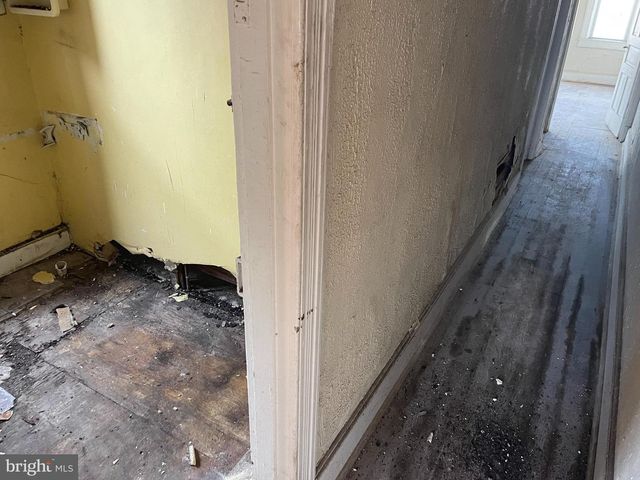 1927 PENROSE AVE, Baltimore, MD 21223