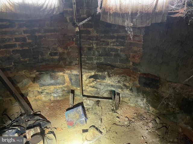 1927 PENROSE AVE, Baltimore, MD 21223