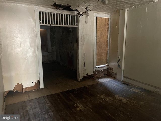 1927 PENROSE AVE, Baltimore, MD 21223