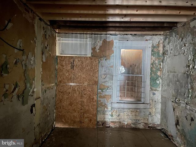 1927 PENROSE AVE, Baltimore, MD 21223