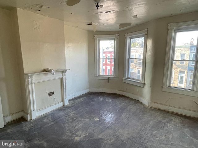 1927 PENROSE AVE, Baltimore, MD 21223