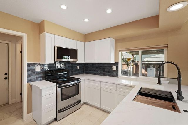 6441 Rexford Way, Carmichael, CA 95608