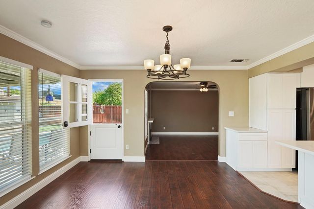 6441 Rexford Way, Carmichael, CA 95608