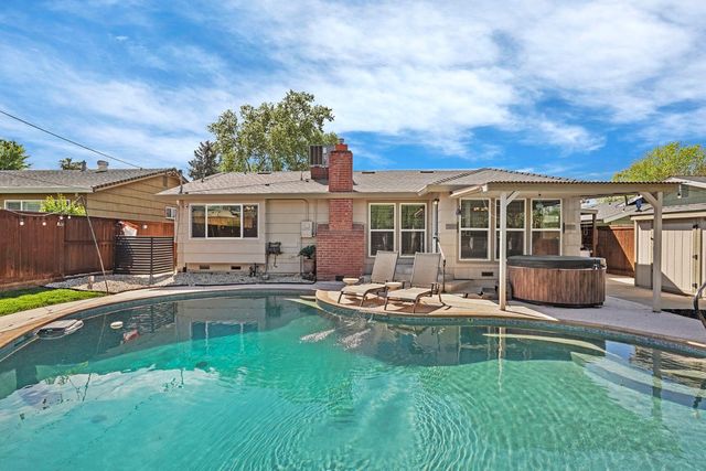 6441 Rexford Way, Carmichael, CA 95608