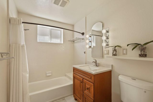 6441 Rexford Way, Carmichael, CA 95608