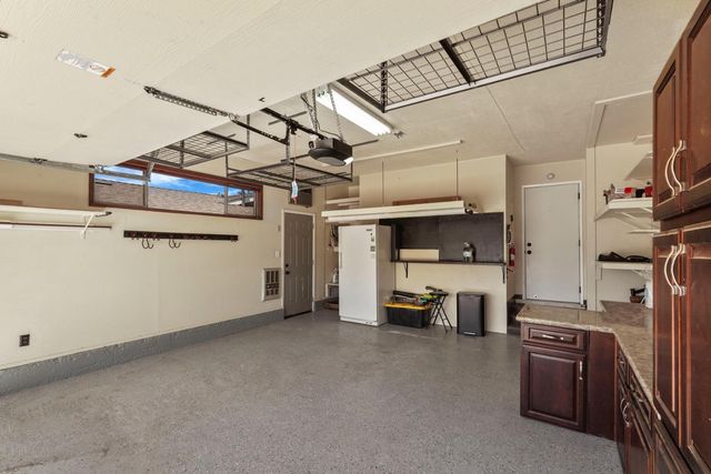 6441 Rexford Way, Carmichael, CA 95608