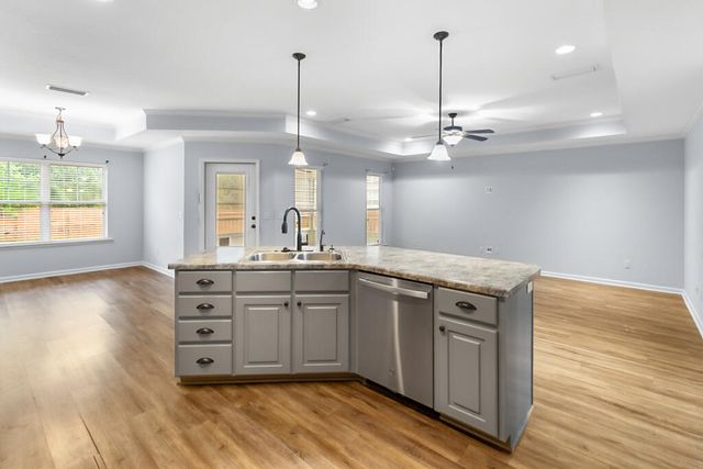 513 Birchwood Lane, Dothan, AL 36301
