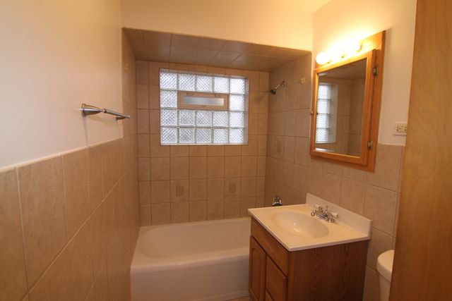 3555 N Neva Avenue 3N, Chicago, IL 60634