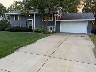 5230 Lincoln Street NE, Fridley, MN 55421