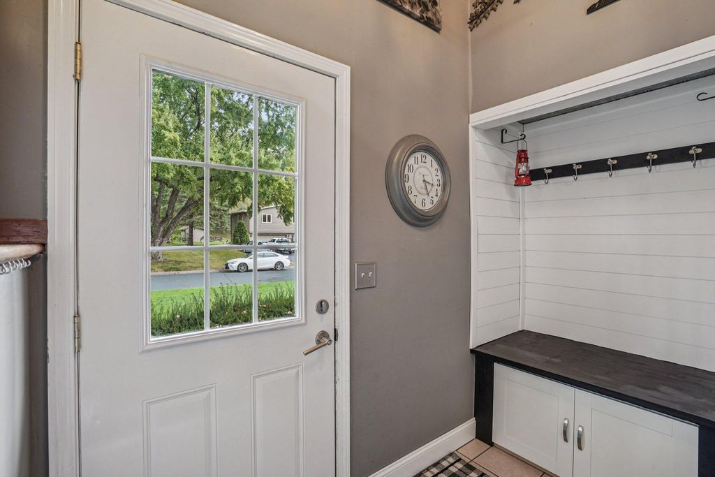 5230 Lincoln Street NE, Fridley, MN 55421 — photo 4