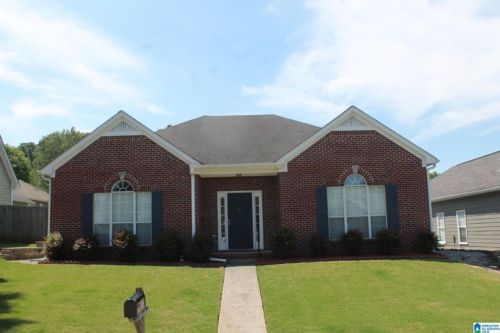 5513 LEIGHAVEN WAY, Pinson, AL 35126