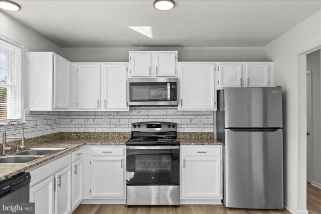 253 VEGAS DR, Hanover, PA 17331