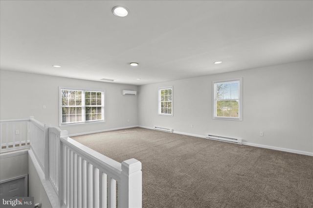 253 VEGAS DR, Hanover, PA 17331