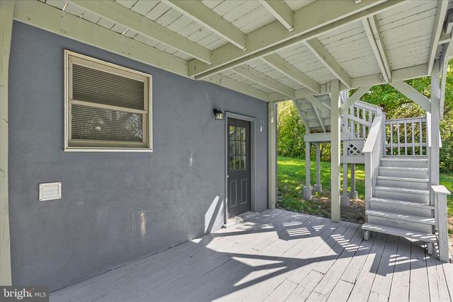 253 VEGAS DR, Hanover, PA 17331