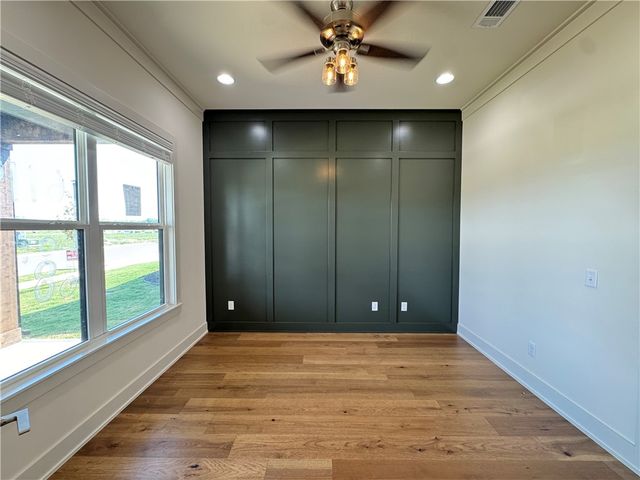 4114 Erin Drive, Rogers, AR 72758