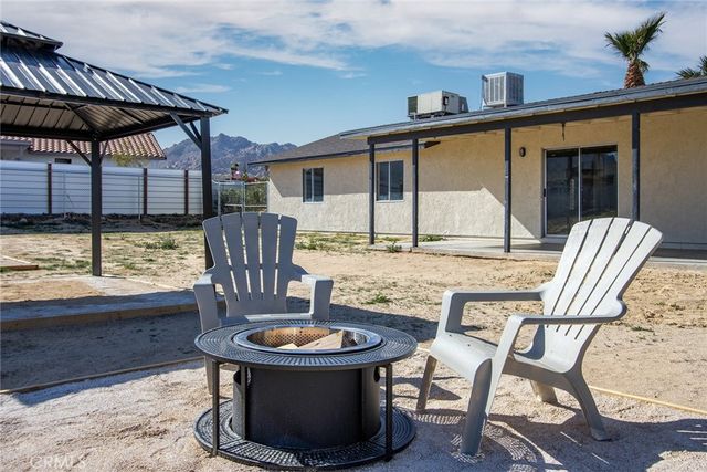 7129 Ivanpah, 29 Palms, CA 92277