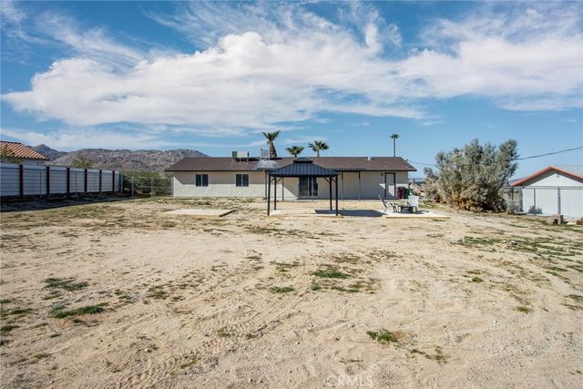 7129 Ivanpah, 29 Palms, CA 92277