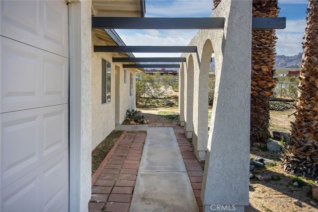 7129 Ivanpah, 29 Palms, CA 92277