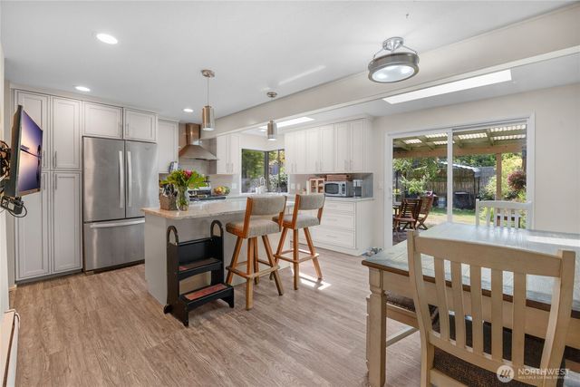 7818 185th Place SW, Edmonds, WA 98026