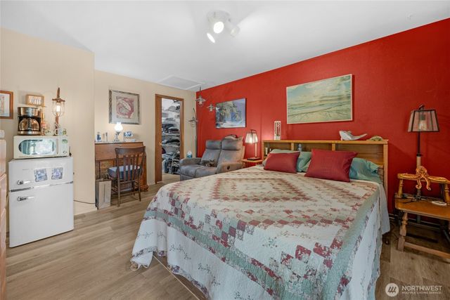 7818 185th Place SW, Edmonds, WA 98026