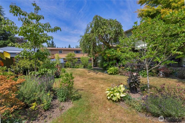 7818 185th Place SW, Edmonds, WA 98026