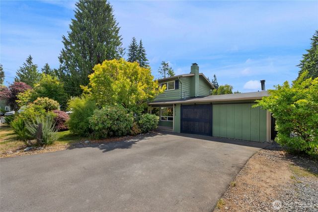 7818 185th Place SW, Edmonds, WA 98026