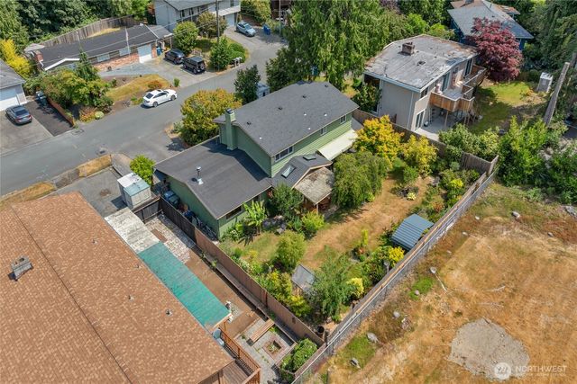 7818 185th Place SW, Edmonds, WA 98026