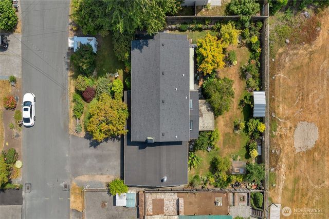 7818 185th Place SW, Edmonds, WA 98026