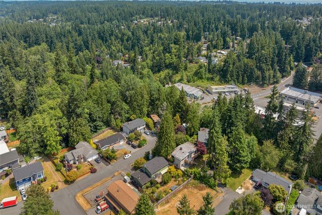 7818 185th Place SW, Edmonds, WA 98026