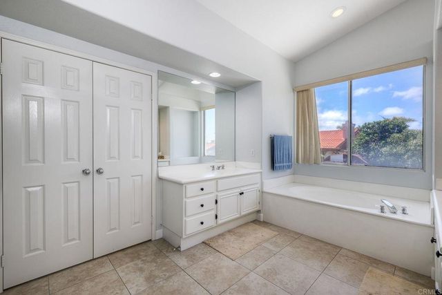 750 Avenida De La Barca, Chula Vista, CA 91910