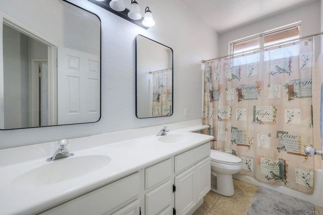 750 Avenida De La Barca, Chula Vista, CA 91910