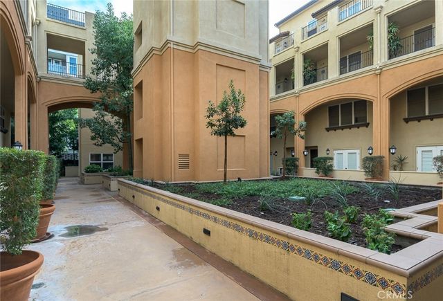 280 N Madison, Pasadena, CA 91101